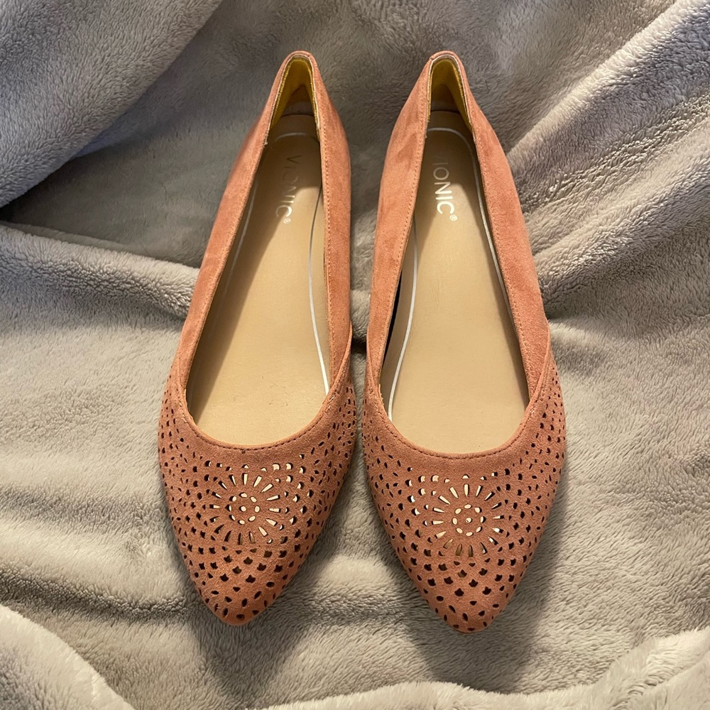 EUC Vionic Gem Posey Suede flat dusty pink
